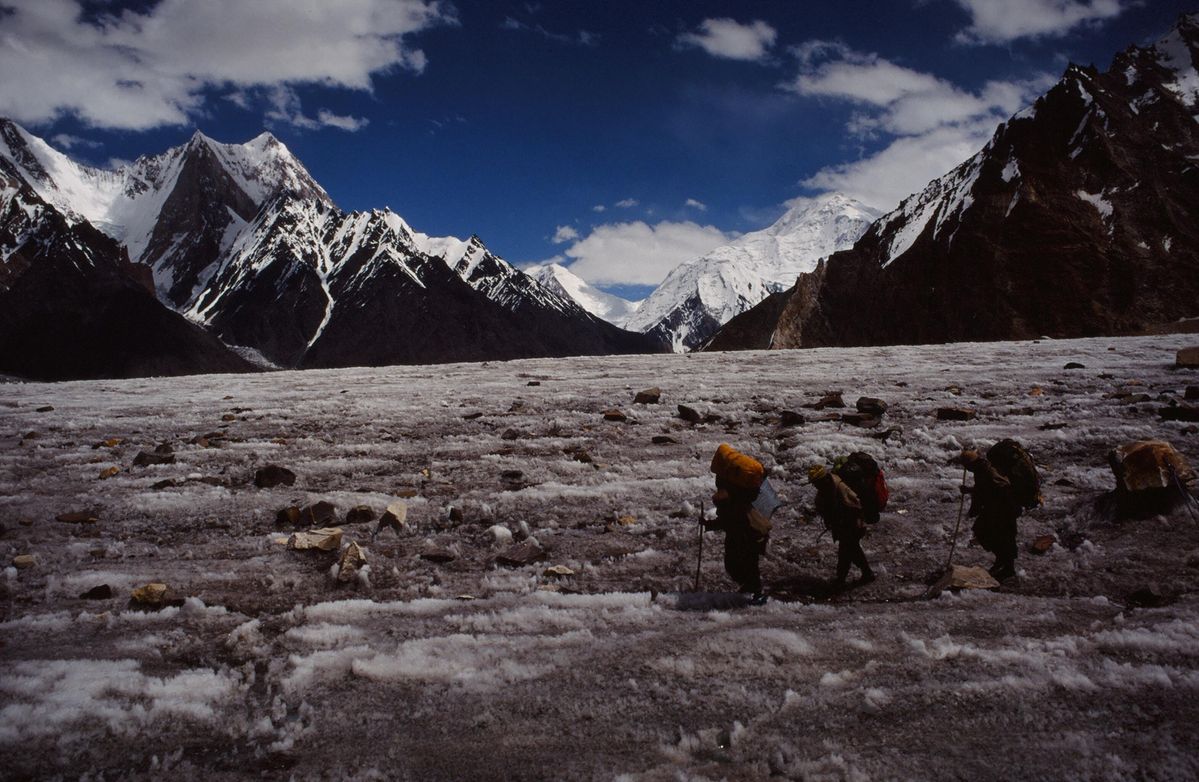 Träger im Karakorum