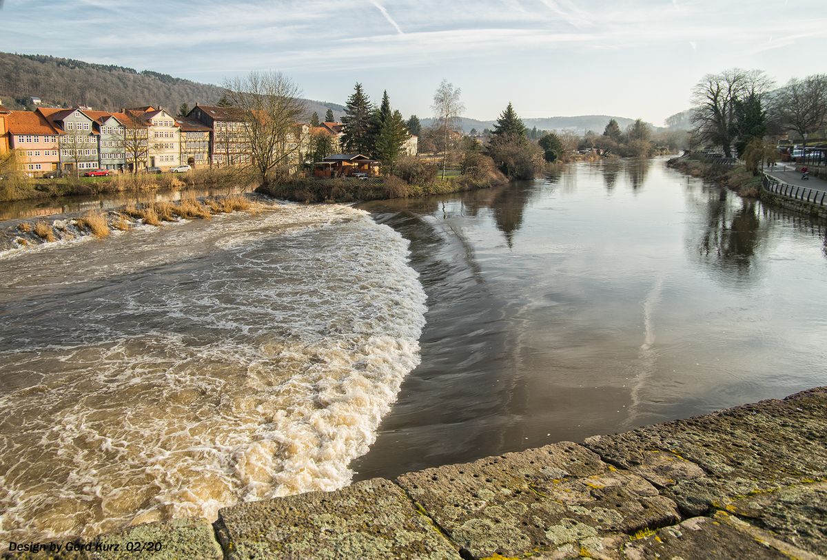 ein Stück weiter Links, treffen Werra und Fulda aufeinander  und vereinen sich zur Weser.